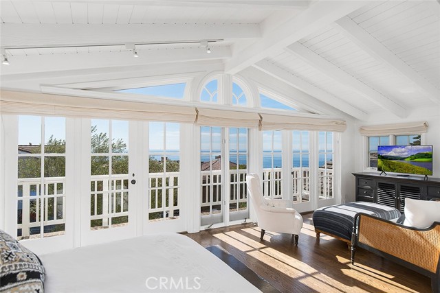 806 Emerald Bay, Laguna Beach CA: https://media.crmls.org/medias/cd613db5-6fed-443b-a56b-15095bb13dc1.jpg