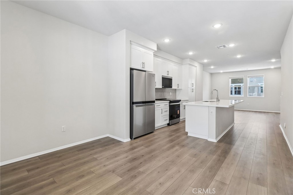 406 Lotus Drive - photo 3