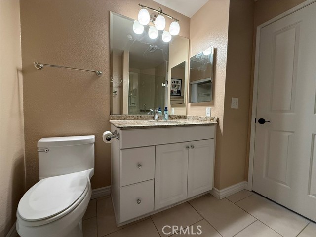 Detail Gallery Image 15 of 31 For 10401 Garden Grove Bld #5,  Garden Grove,  CA 92843 - 2 Beds | 2 Baths