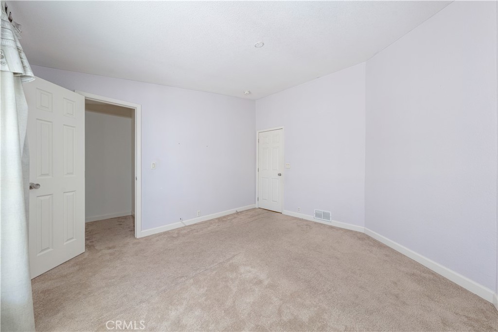 MLS #OC25219351 image #26