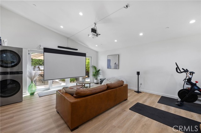 13646 1/2 Dronfield Avenue, Sylmar CA: https://media.crmls.org/medias/cd62ec35-3752-4481-a6b9-f9deb6ecdb38.jpg