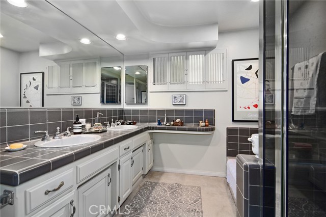 Detail Gallery Image 19 of 32 For 13943 Margate St, Sherman Oaks,  CA 91401 - 4 Beds | 3 Baths