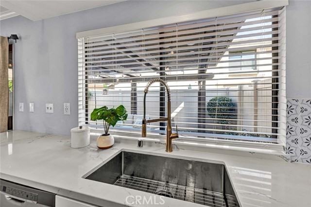 Detail Gallery Image 17 of 50 For 18124 Old Trail Ln, Fountain Valley,  CA 92708 - 3 Beds | 2/1 Baths