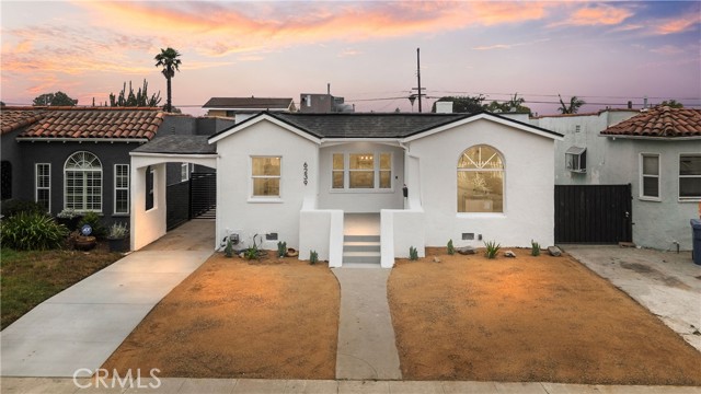 6239 Cimarron Street, Los Angeles CA: https://media.crmls.org/medias/cd648800-cea2-4c46-852d-6c0f37ec31f5.jpg