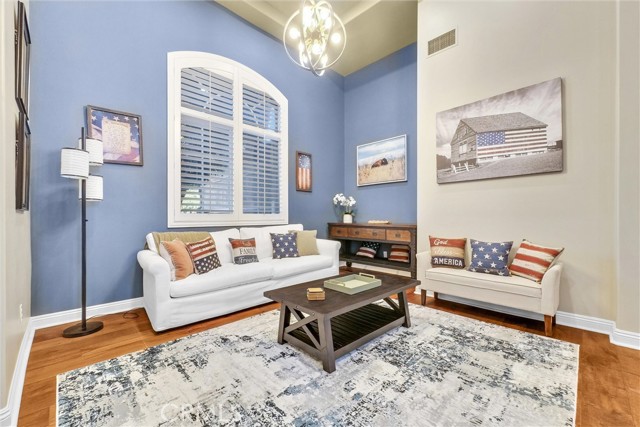 Image 15 of 75 For 2480 Oak Avenue