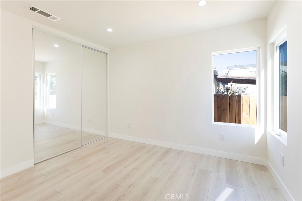 1440 N Maple StreetBurbank img 32