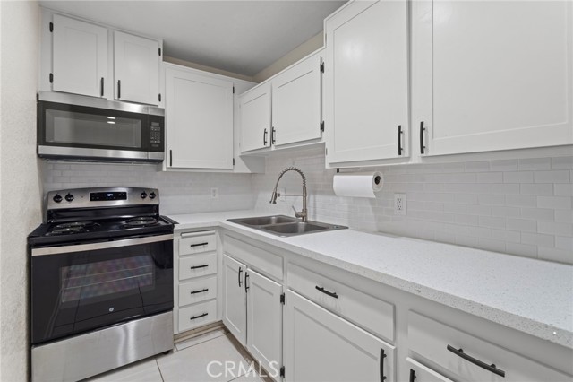 Detail Gallery Image 10 of 22 For 575 N Villa Ct #111,  Palm Springs,  CA 92262 - 1 Beds | 1 Baths