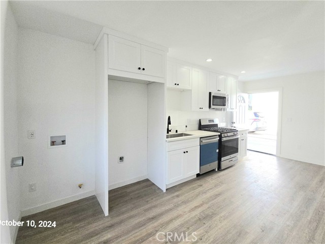 Detail Gallery Image 2 of 9 For 8524 Beverlywood St #8524 1/4,  Los Angeles,  CA 90034 - 1 Beds | 1 Baths