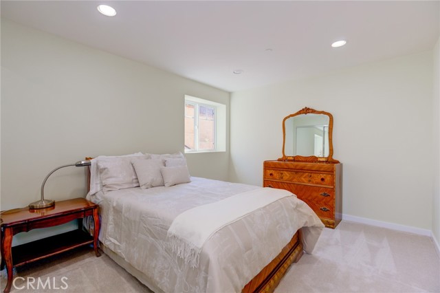 1219 Irena Avenue, Redondo Beach, California 90277, 5 Bedrooms Bedrooms, ,5 BathroomsBathrooms,Residential,Sold,Irena,SB21226617