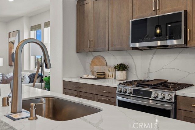 Detail Gallery Image 19 of 23 For 1950 W Sycamore Dr, Compton,  CA 90220 - 3 Beds | 3/1 Baths