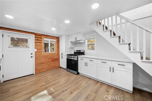 180 Glen Avon Dr, Cedar Glen, CA 92407