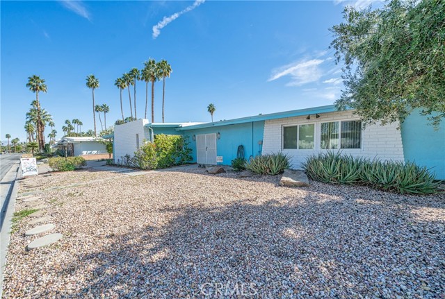 Detail Gallery Image 33 of 51 For 5191 E Lakeside Dr, Palm Springs,  CA 92264 - 3 Beds | 2 Baths