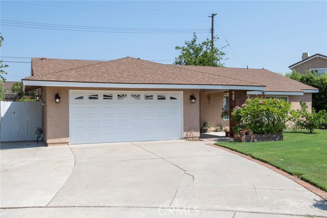 17827 Plum Tree Ln, Yorba Linda, CA 92886