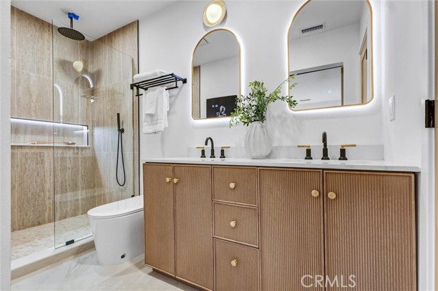 Image 17 of 29 For 6329 Candor Street