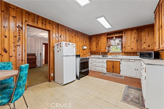 Detail Gallery Image 15 of 40 For 3350 Dawn, Rosamond,  CA 93560 - 2 Beds | 1/1 Baths