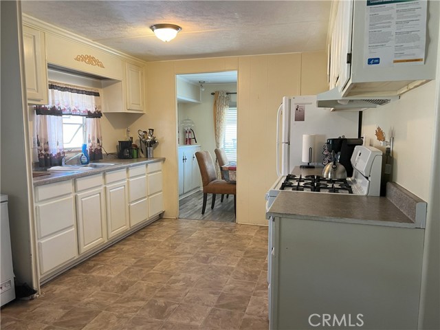 Detail Gallery Image 3 of 8 For 9999 Foothill Bld #94,  Rancho Cucamonga,  CA 91730 - 2 Beds | 2 Baths