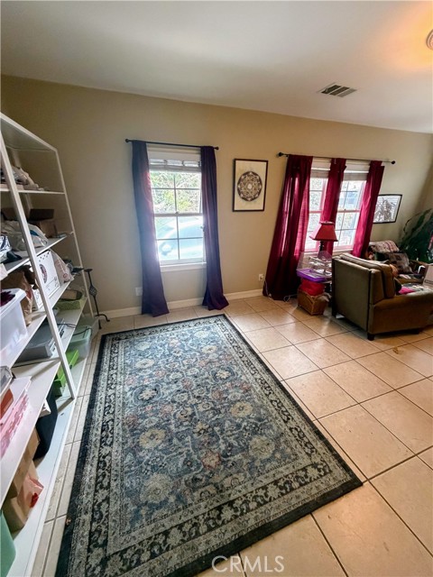 Detail Gallery Image 4 of 28 For 1042 W 15th, San Pedro,  CA 90731 - 2 Beds | 1 Baths