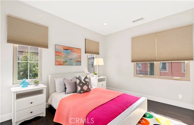 Detail Gallery Image 13 of 20 For 56 Purple Jasmine, Irvine,  CA 92620 - 4 Beds | 3 Baths