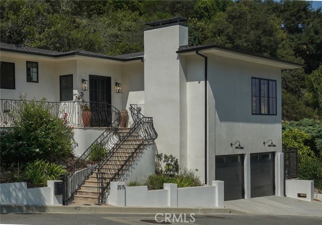 Detail Gallery Image 2 of 49 For 3515 Weslin Ave, Sherman Oaks,  CA 91423 - 3 Beds | 3 Baths