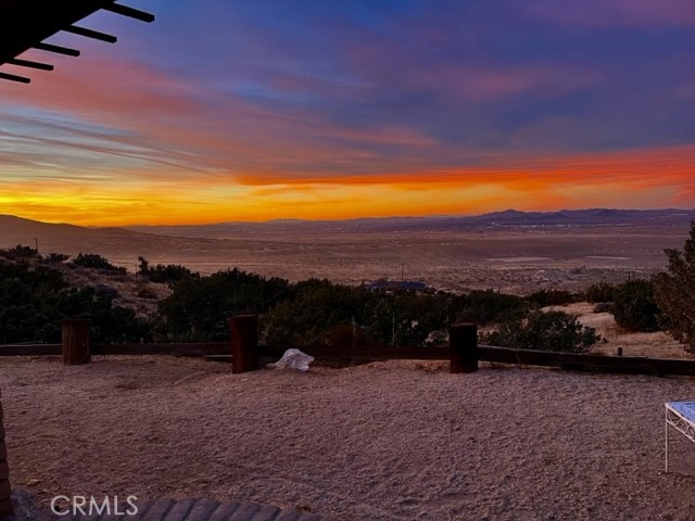 Detail Gallery Image 37 of 53 For 25624 Castlerock Rd, Apple Valley,  CA 92308 - 3 Beds | 2 Baths