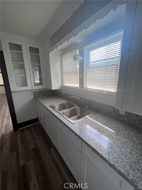157 153-155 S Laurel Street, Ventura CA: https://media.crmls.org/medias/cd6d24f5-9e0a-4ddd-9229-4cb6bcadb2fb.jpg