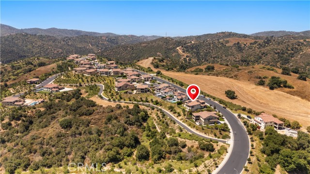 16389 Viewcrest Road, Chino Hills CA: https://media.crmls.org/medias/cd6d7b7c-19e4-4d0a-9574-b4cc0bc4da3a.jpg