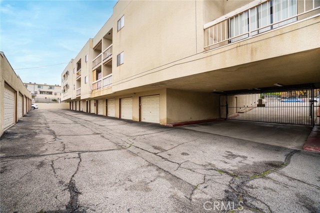 Detail Gallery Image 31 of 33 For 10149 Commerce Ave #8,  Tujunga,  CA 91042 - 2 Beds | 2 Baths