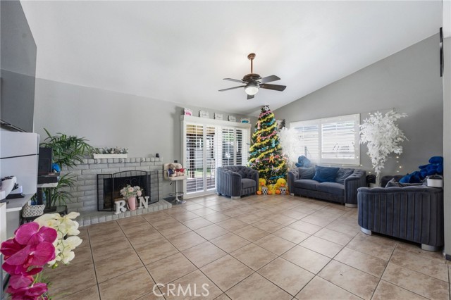 Detail Gallery Image 17 of 49 For 13193 Adeline, Moreno Valley,  CA 92553 - 3 Beds | 2 Baths