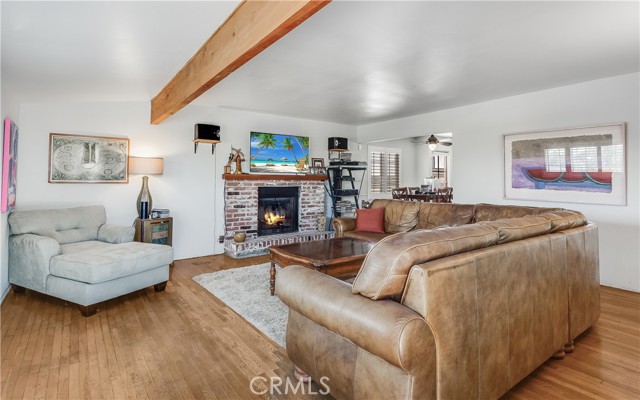 Image 3 of 20 For 3042 Glendon Avenue