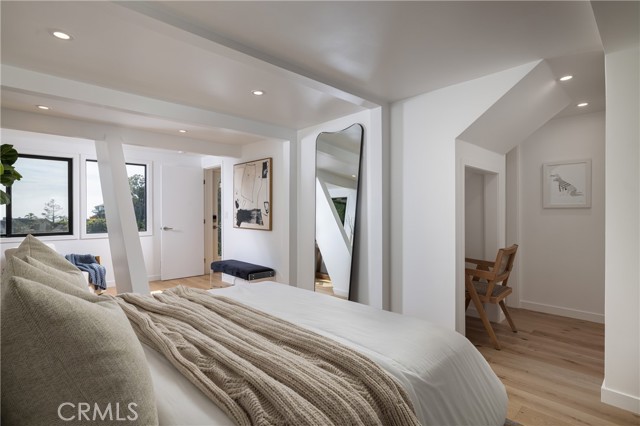 Detail Gallery Image 20 of 28 For 531 Allview, Laguna Beach,  CA 92651 - 4 Beds | 4/1 Baths