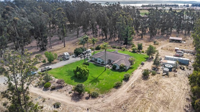 1350 Cardo Way, Nipomo CA: https://media.crmls.org/medias/cd723923-cd74-47bb-91f6-73a6e90bd99d.jpg