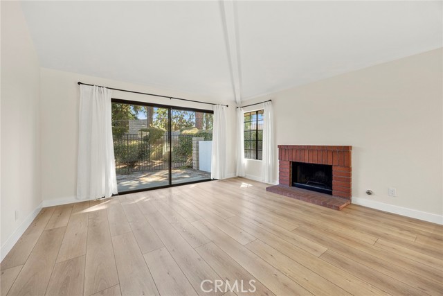225 Preakness Court, Placentia CA: https://media.crmls.org/medias/cd7249a2-3621-47dd-b540-3b237e8a4f7e.jpg