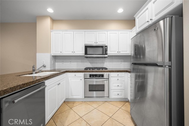 Detail Gallery Image 8 of 29 For 3358 via Trentino, Costa Mesa,  CA 92626 - 3 Beds | 2/1 Baths