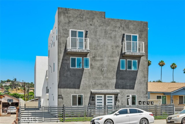 3843 E Cesar Chavez BLVD