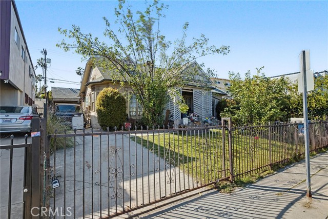 Detail Gallery Image 5 of 18 For 773 N Alexandria Ave, Los Angeles,  CA 90029 - 2 Beds | 2 Baths