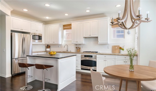 Detail Gallery Image 5 of 15 For 20267 Estuary Ln, Newport Beach,  CA 92660 - 3 Beds | 3 Baths