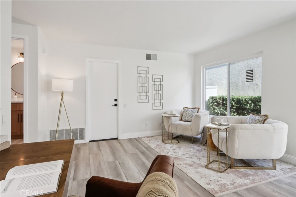 MLS #OC25272955 image #47