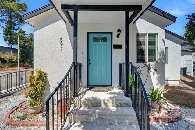 Detail Gallery Image 11 of 31 For 507 Anderson Pl, Pasadena,  CA 91103 - 3 Beds | 2 Baths