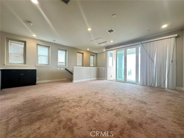 Detail Gallery Image 17 of 22 For 140 Crossover, Irvine,  CA 92618 - 4 Beds | 4/1 Baths