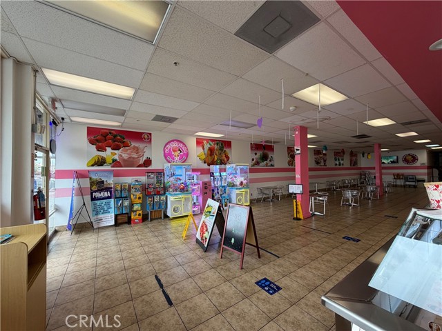 716 E Arrow Highway, Pomona CA: https://media.crmls.org/medias/cd7661be-45e9-45ee-afae-c09d664883a6.jpg