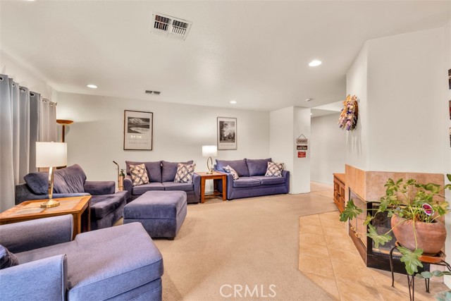 Detail Gallery Image 2 of 34 For 57158 Selecta, Yucca Valley,  CA 92284 - 4 Beds | 3 Baths