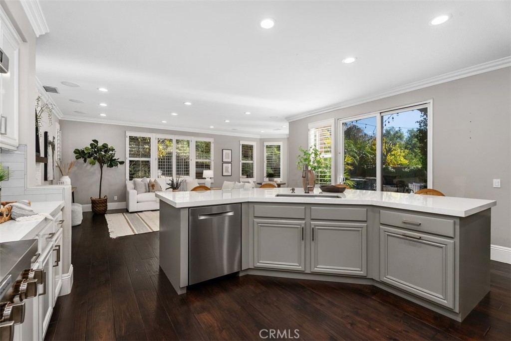 MLS #OC25239566 image #16