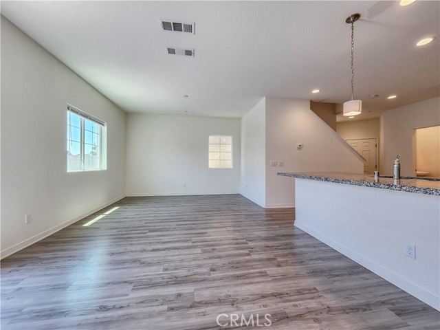 Detail Gallery Image 14 of 69 For 27377 Caprock Way, Moreno Valley,  CA 92555 - 3 Beds | 2/1 Baths