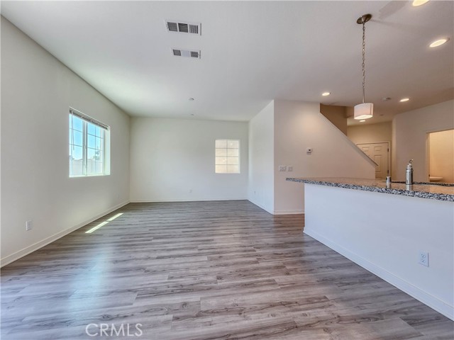 Detail Gallery Image 14 of 69 For 27377 Caprock Way, Moreno Valley,  CA 92555 - 3 Beds | 2/1 Baths