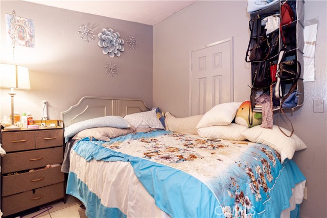 27703 Walnut Springs Avenue, Canyon Country CA: https://media.crmls.org/medias/cd79d307-792d-44a4-8230-5296f9120fb6.jpg