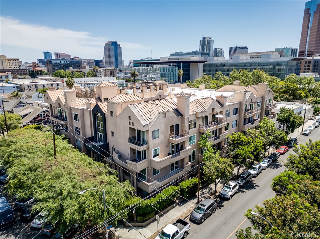 640 W 4th #315