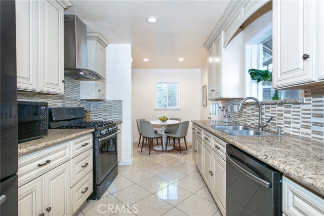 420 Canyon Drive, Glendale CA: https://media.crmls.org/medias/cd7aeaa3-7aa0-49e8-b898-e7fa577e6a30.jpg