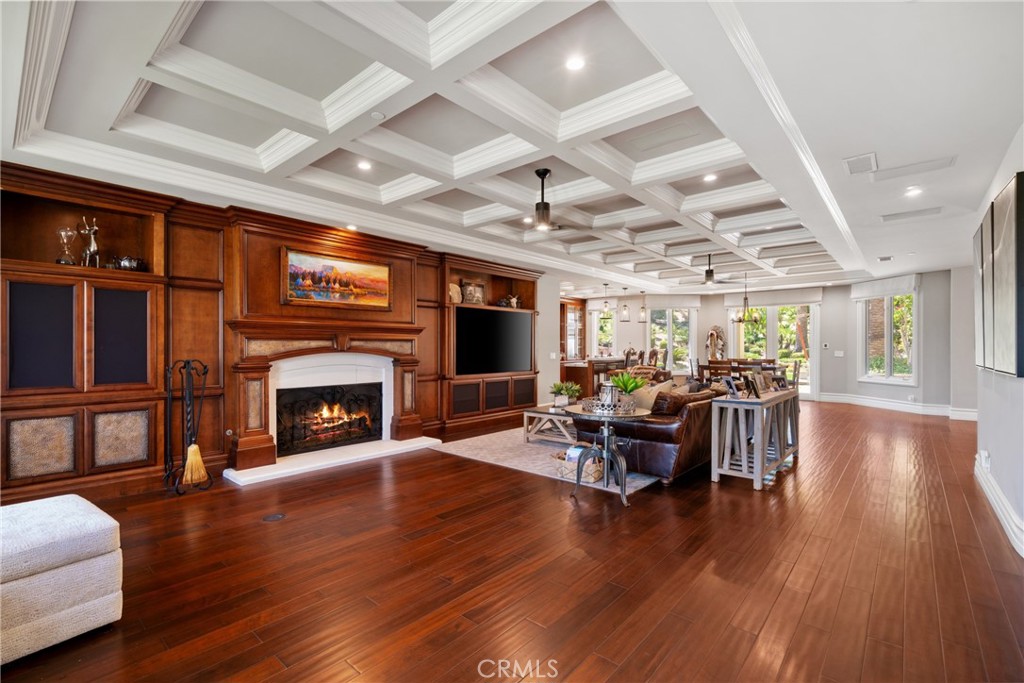 MLS #OC25186135 img 40