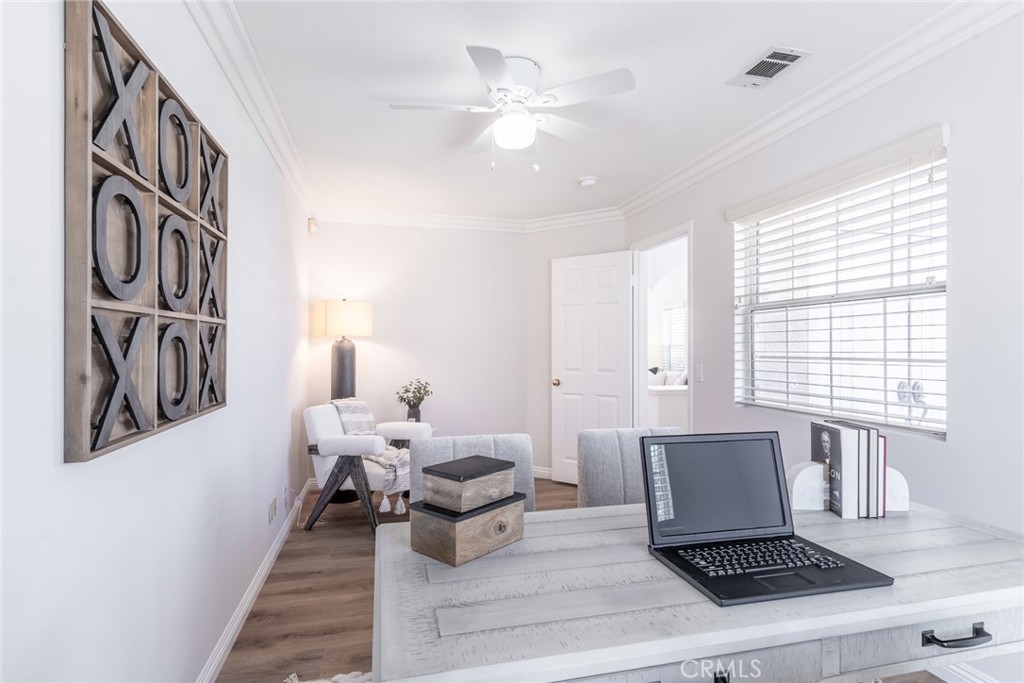 MLS #OC25156927 img 17