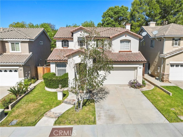 28445 Silverking Trail, Saugus CA: https://media.crmls.org/medias/cd7bddfa-122d-488f-b58b-dbaa61f39ee7.jpg